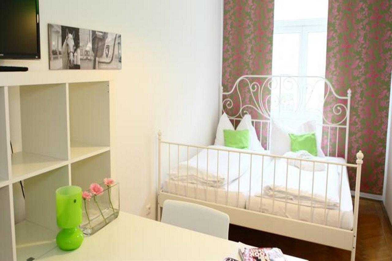 Hostel & Guesthouse Kaiser 23 Vienna Luaran gambar